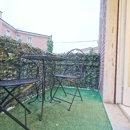 Therrys Destiny 6 Apartman Verona